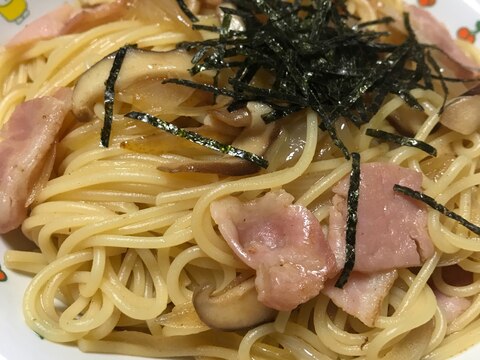 めんつゆで簡単和風パスタ！ベーコンしいたけ玉ねぎ